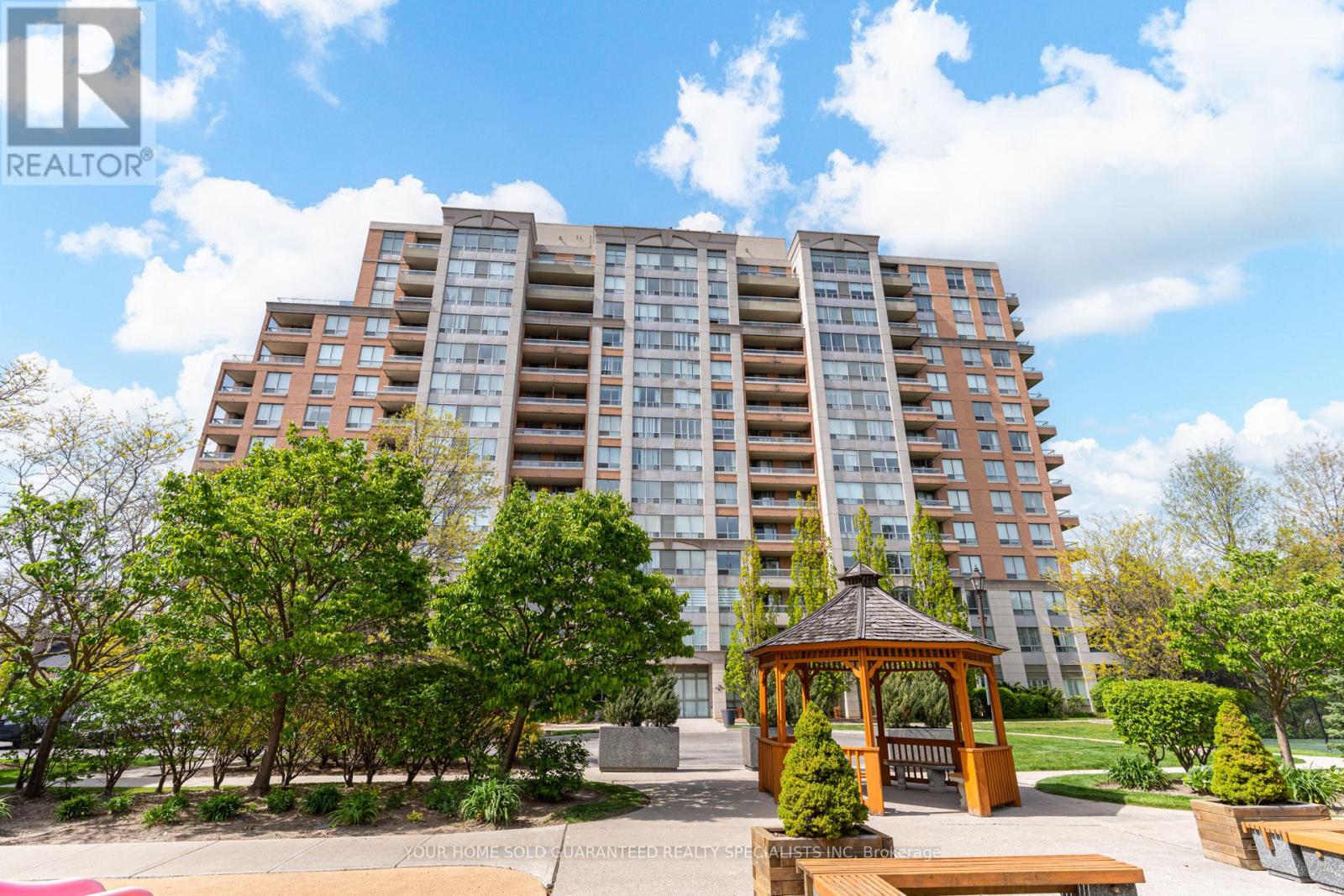 408 - 29 Northern Hts Drive, Richmond Hill, Ontario L4B 4L8 - Photo 1 - N13157302