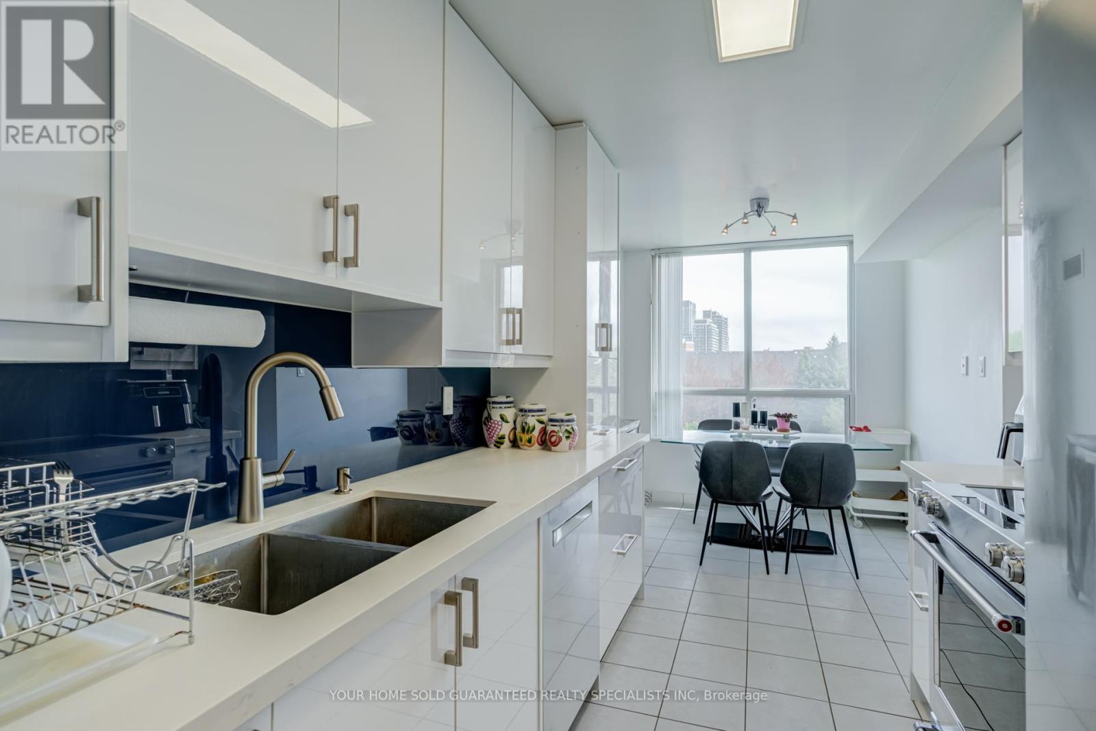 408 - 29 Northern Hts Drive, Richmond Hill, Ontario L4B 4L8 - Photo 12 - N13157302