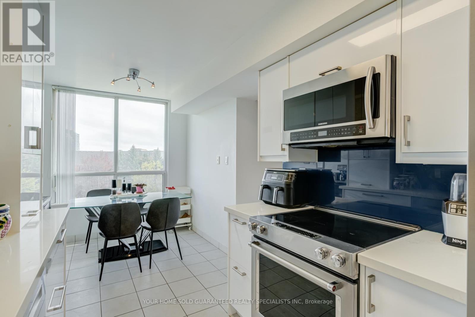 408 - 29 Northern Hts Drive, Richmond Hill, Ontario L4B 4L8 - Photo 13 - N13157302