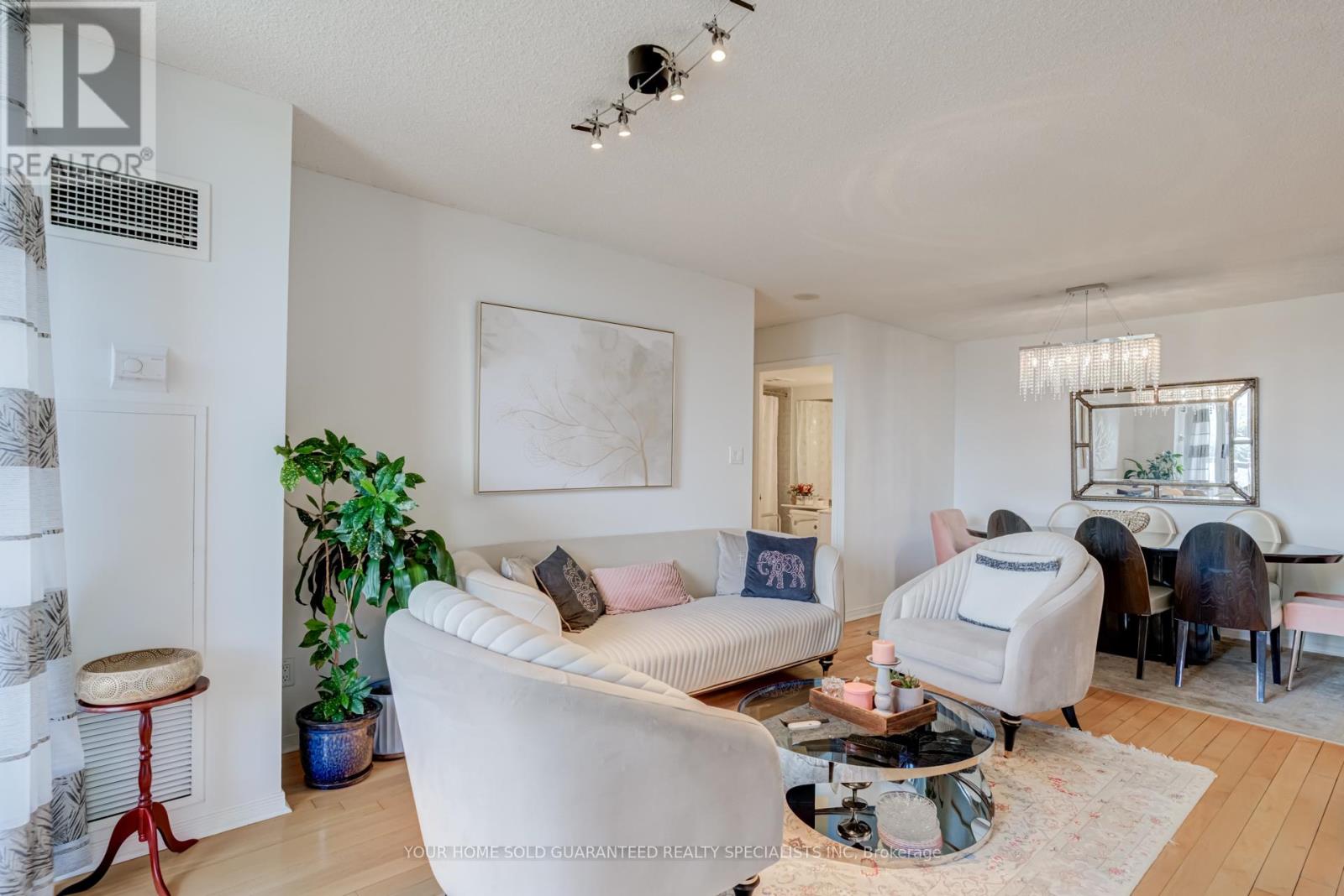 408 - 29 Northern Hts Drive, Richmond Hill, Ontario L4B 4L8 - Photo 8 - N13157302