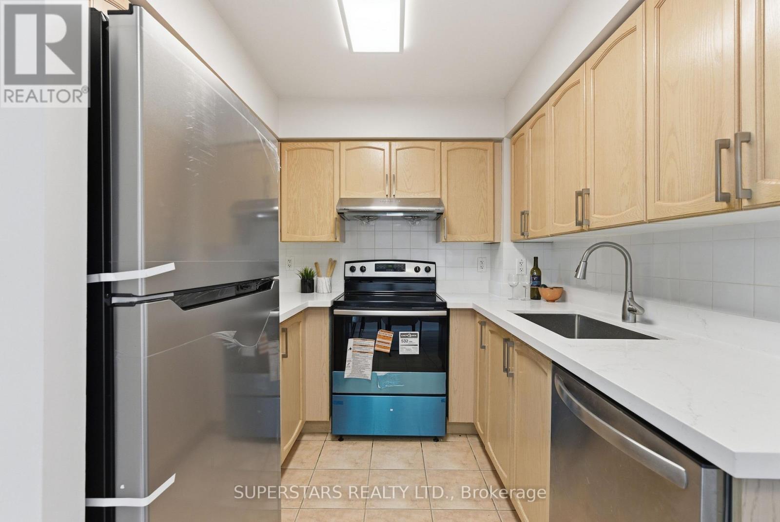 1204 - 23 Oneida Crescent, Richmond Hill, Ontario  L4B 0A2 - Photo 7 - N13157326