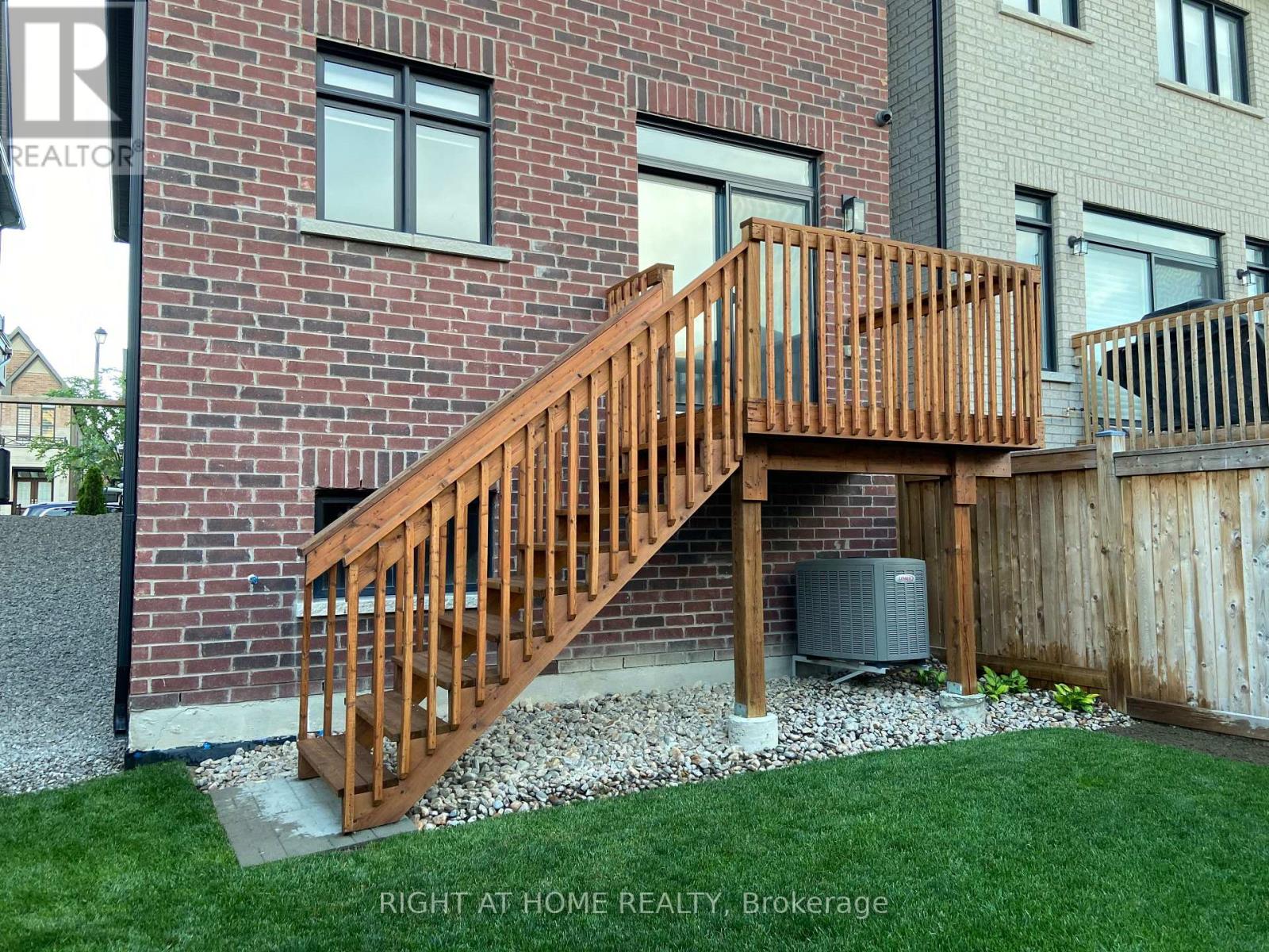 214 Cranbrook Crescent, Vaughan, Ontario  L4H 4K9 - Photo 4 - N13157442