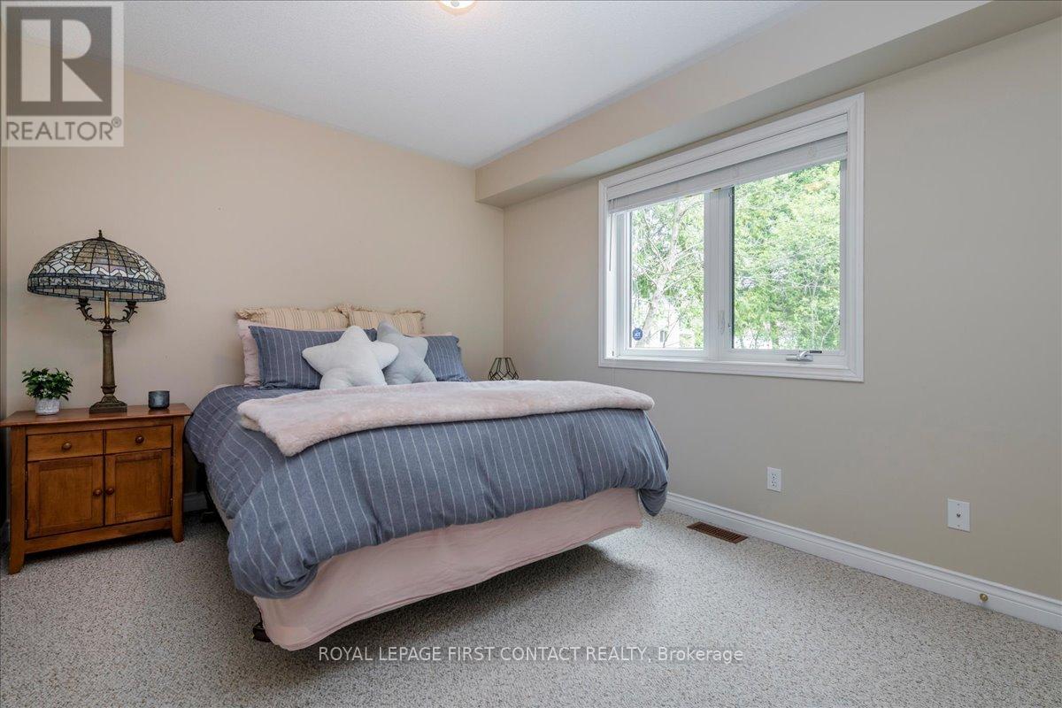 10 Buttercup Lane, Springwater, Ontario  L0L 1P0 - Photo 13 - S13157170