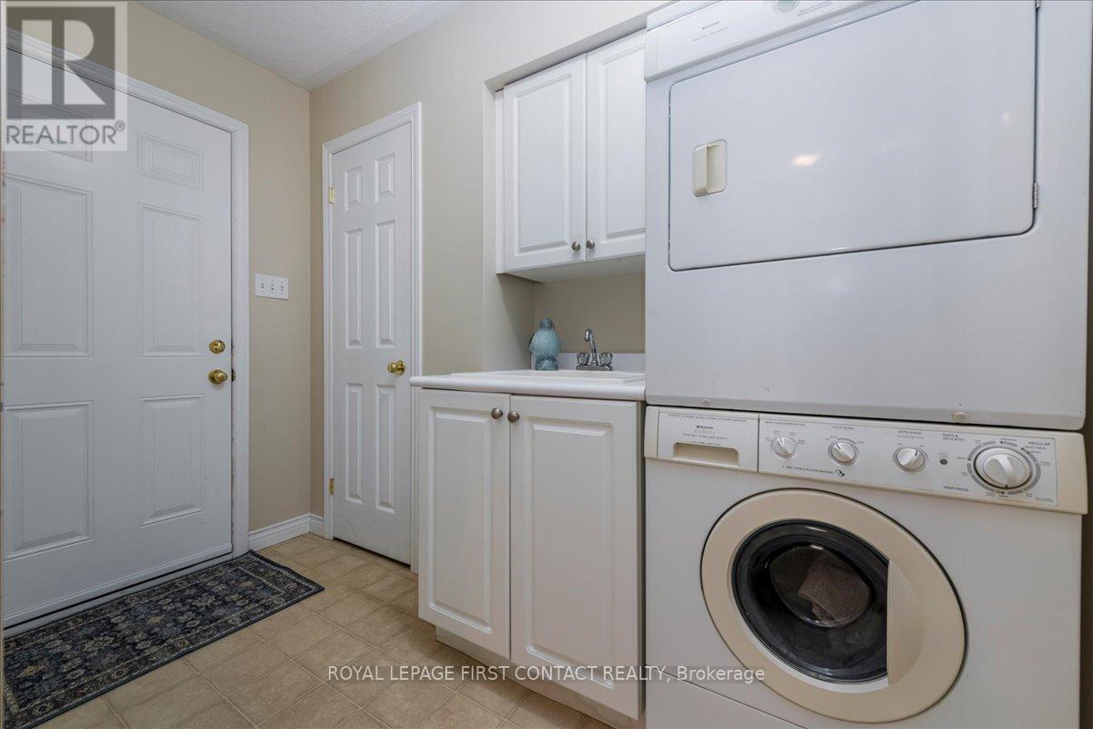 10 Buttercup Lane, Springwater, Ontario  L0L 1P0 - Photo 15 - S13157170