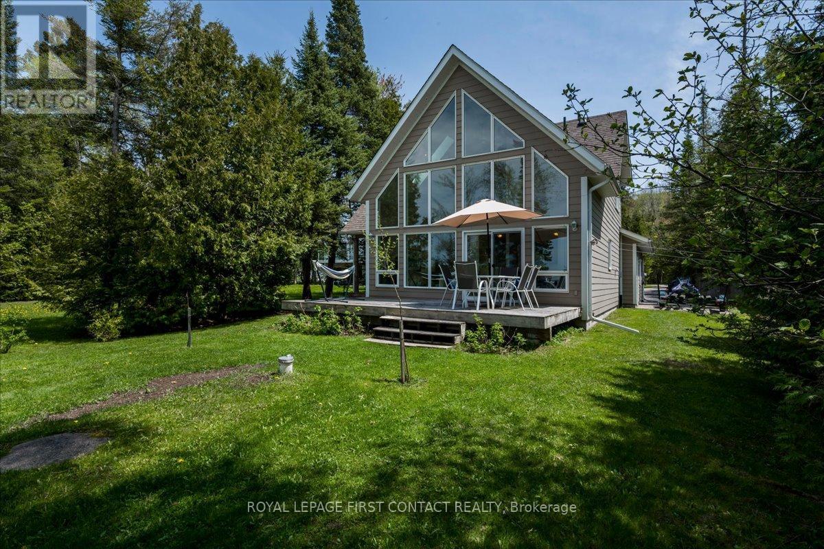 10 Buttercup Lane, Springwater, Ontario  L0L 1P0 - Photo 2 - S13157170