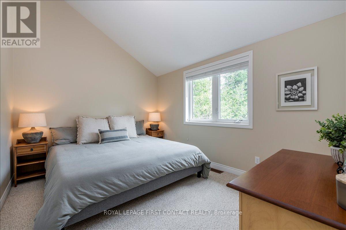 10 Buttercup Lane, Springwater, Ontario  L0L 1P0 - Photo 21 - S13157170