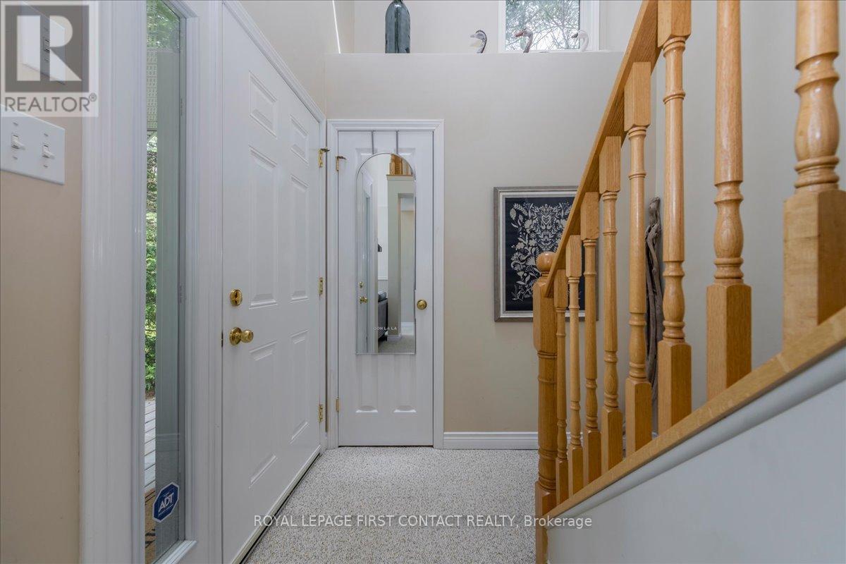 10 Buttercup Lane, Springwater, Ontario  L0L 1P0 - Photo 4 - S13157170