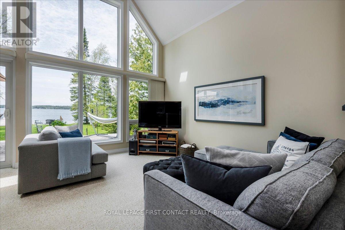 10 Buttercup Lane, Springwater, Ontario  L0L 1P0 - Photo 6 - S13157170