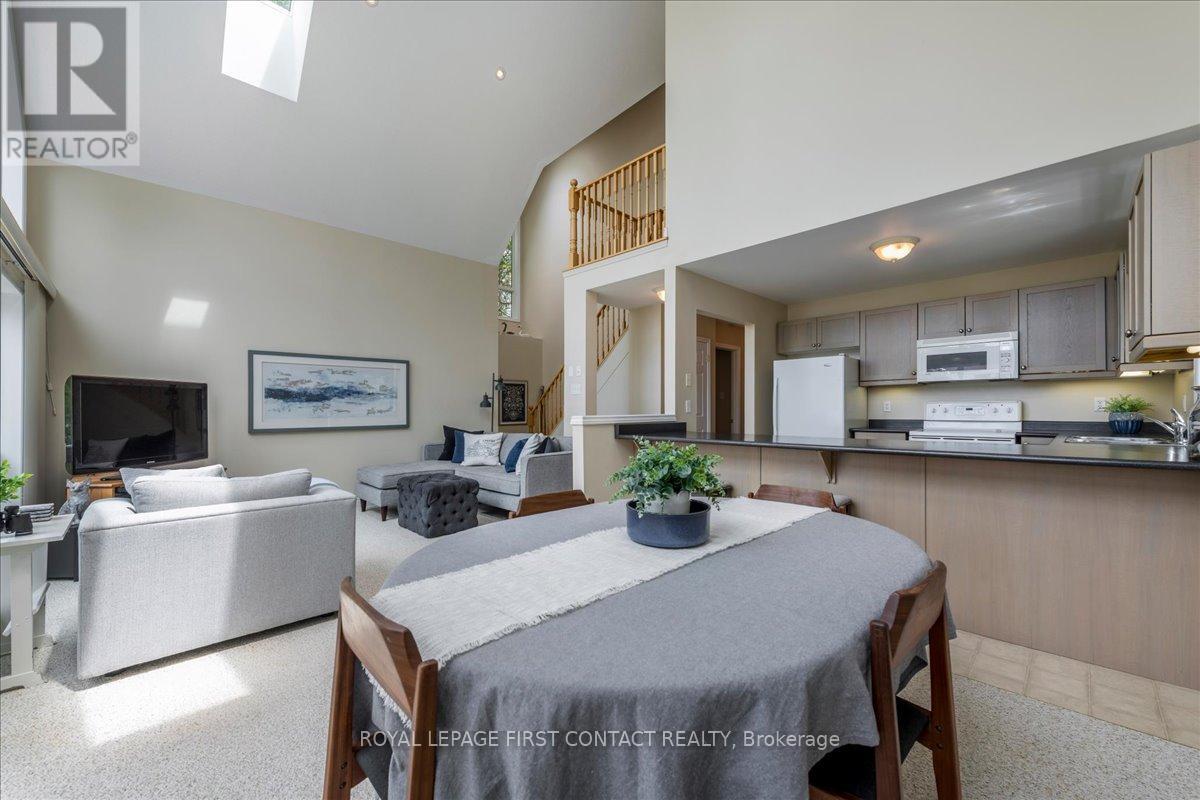 10 Buttercup Lane, Springwater, Ontario  L0L 1P0 - Photo 9 - S13157170