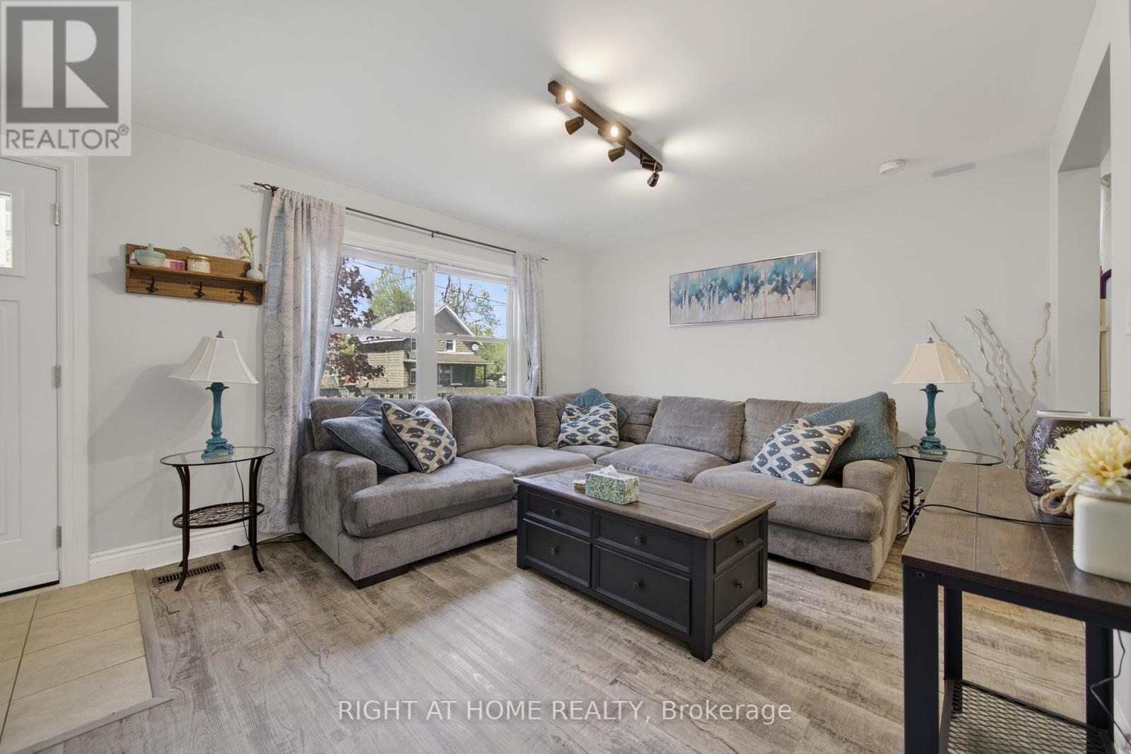 313 Mary Street, Orillia, Ontario  L3V 3E9 - Photo 4 - S13157224