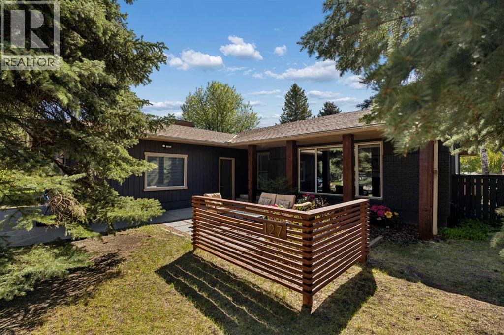 127 Parkglen Crescent Se, Calgary, Alberta  T2J 4L9 - Photo 1 - A2311623