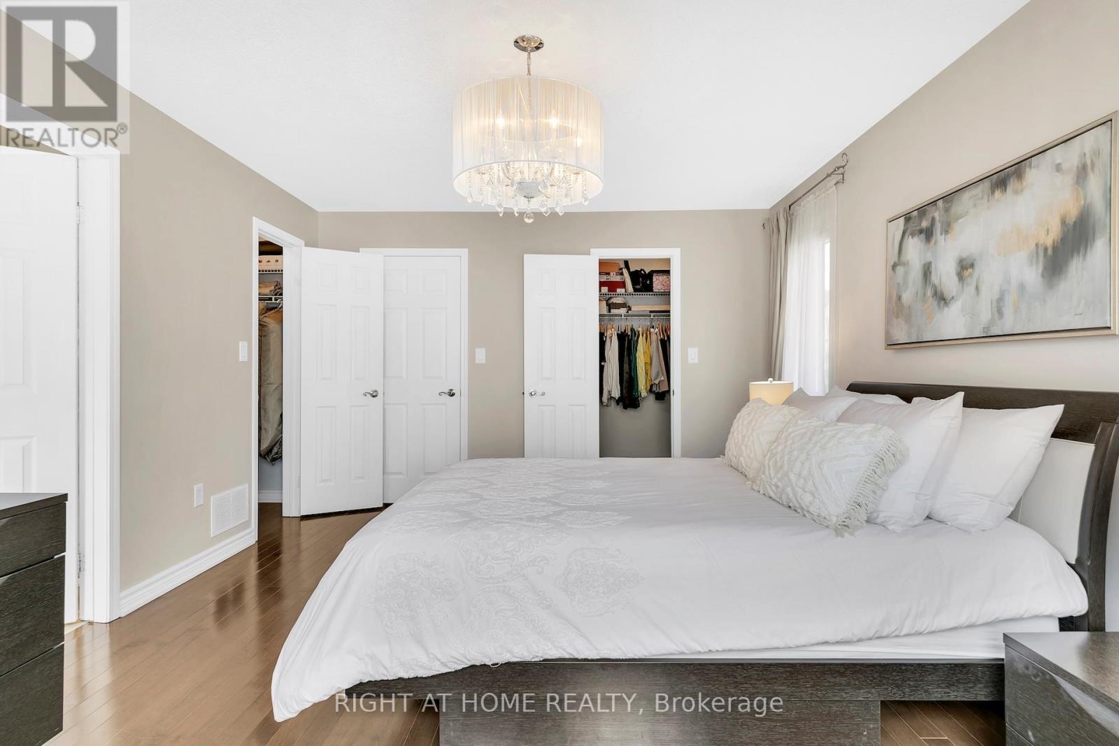 740 Village Green Boulevard, Mississauga, Ontario  L5E 3K8 - Photo 17 - W13157206