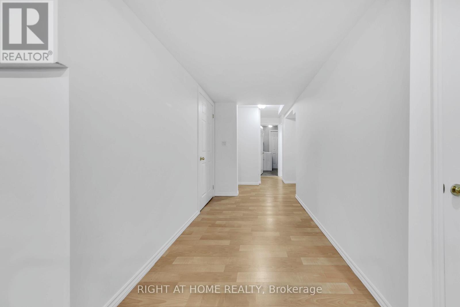 740 Village Green Boulevard, Mississauga, Ontario  L5E 3K8 - Photo 27 - W13157206