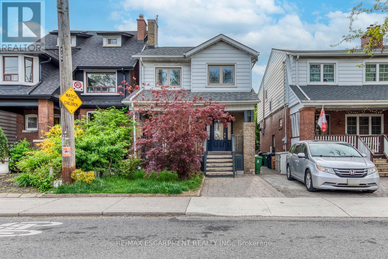 <div class="slider-price">$1,649,000</div><p>108 Runnymede Road, Toronto, Ontario</p>