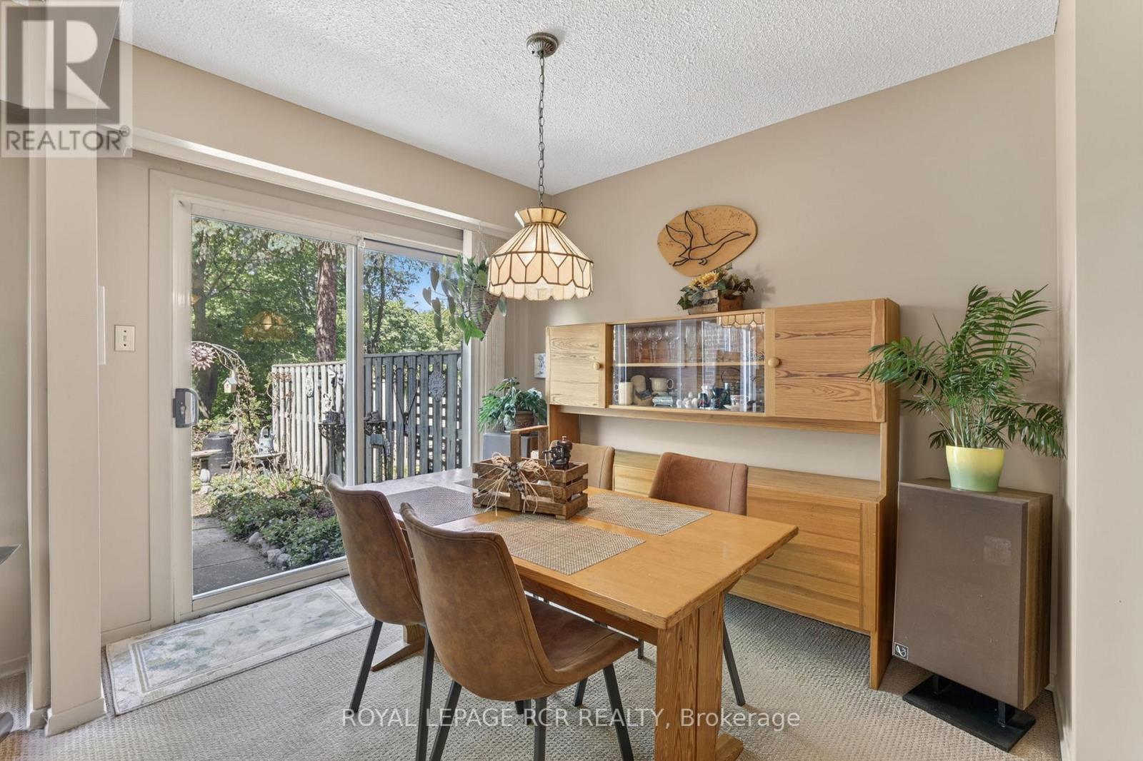 55 Baronwood Court, Brampton, Ontario  L6V 3H6 - Photo 10 - W13157258