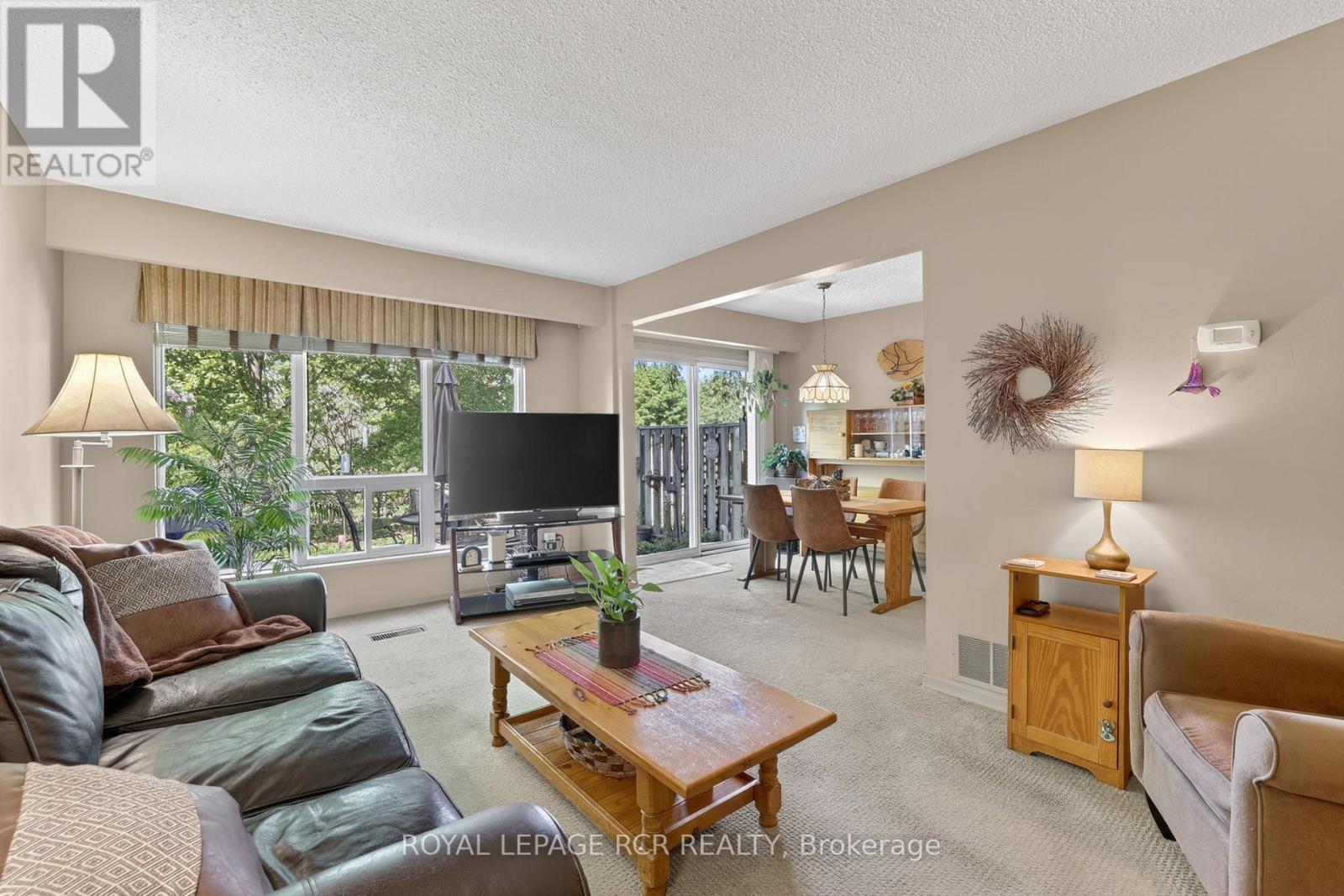 55 Baronwood Court, Brampton, Ontario  L6V 3H6 - Photo 8 - W13157258