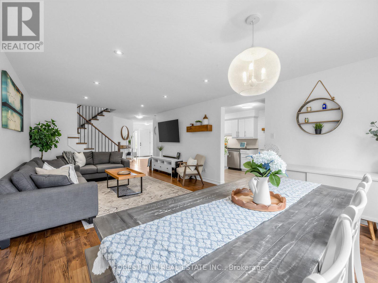 4243 Thom Gardens, Mississauga, Ontario  L5L 2B4 - Photo 13 - W13157304