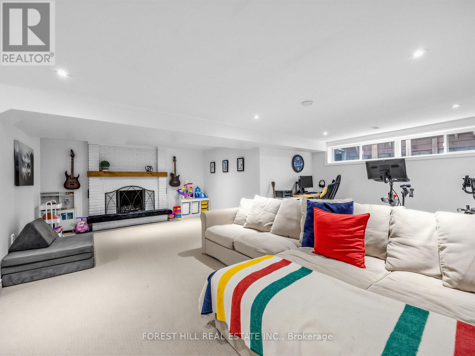 4243 Thom Gardens, Mississauga, Ontario  L5L 2B4 - Photo 21 - W13157304