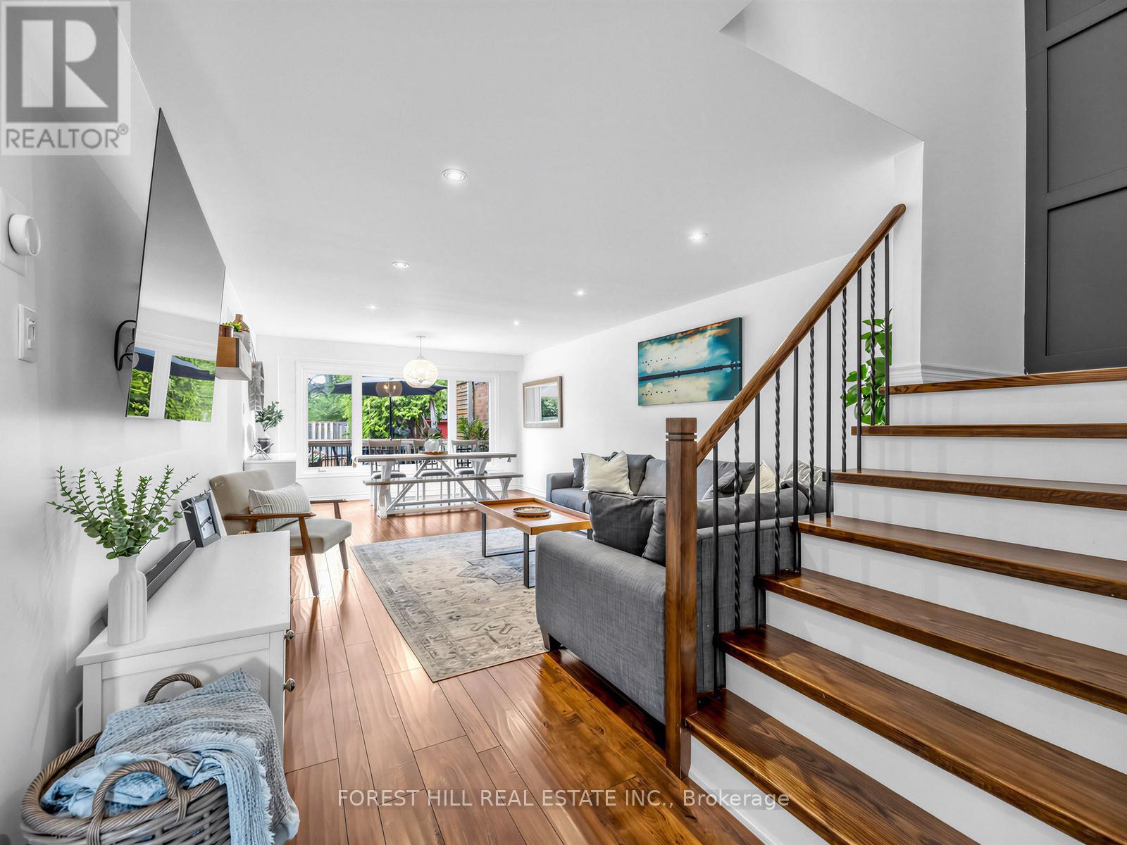 4243 Thom Gardens, Mississauga, Ontario  L5L 2B4 - Photo 8 - W13157304