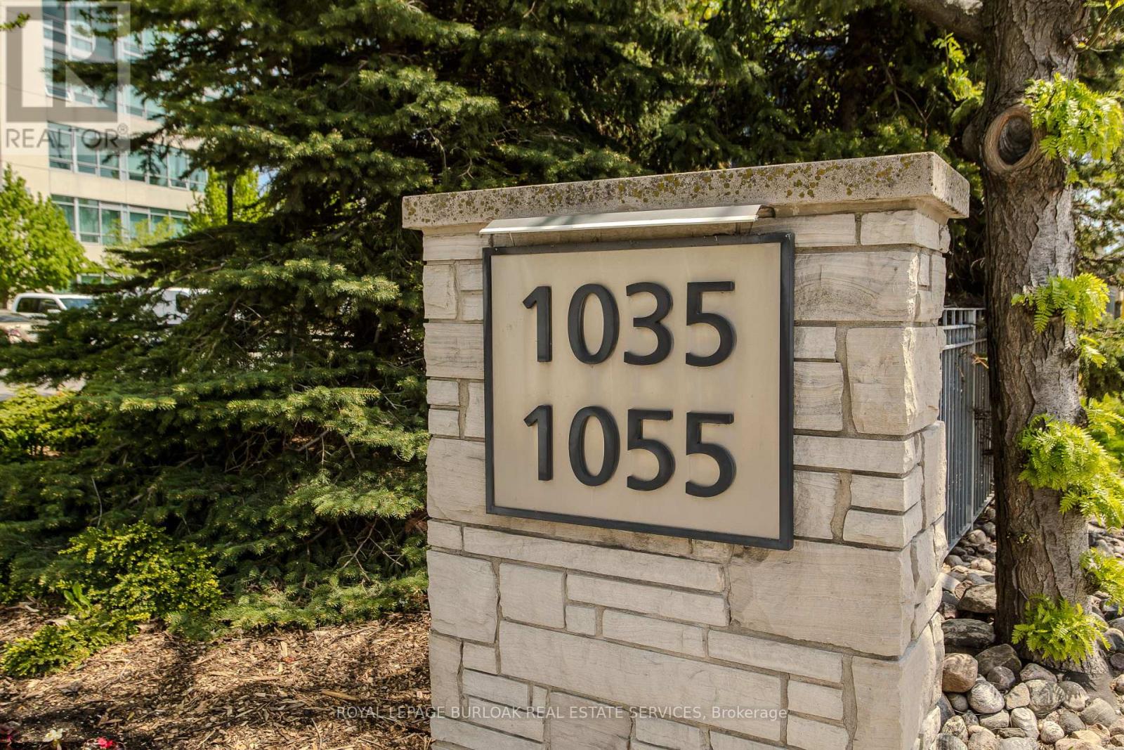 312 - 1055 Southdown Road, Mississauga, Ontario L5J 0A3 - Photo 3 - W13157320