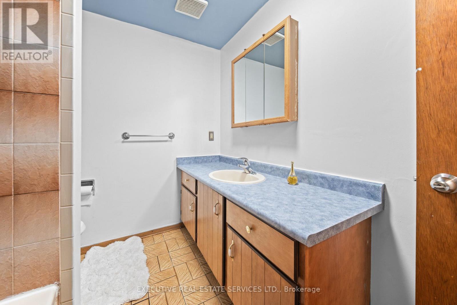 44 Lakecrest Trail, Brampton, Ontario  L6Z 1S6 - Photo 24 - W13157350