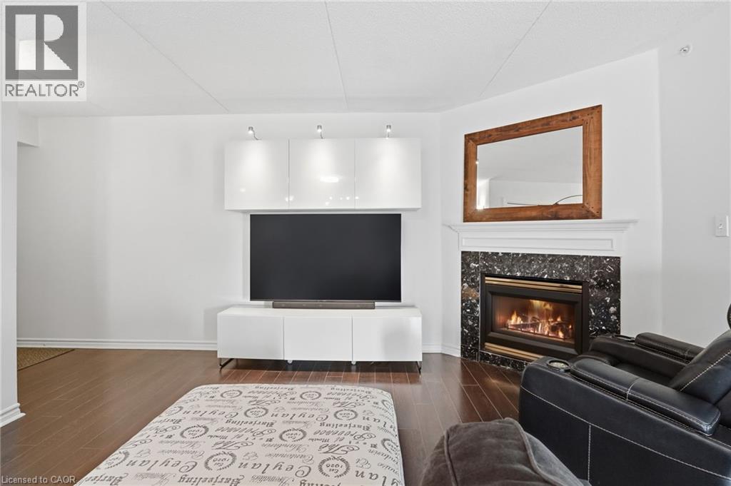 1451 Walkers Line Unit# 216, Burlington, Ontario  L7M 4P1 - Photo 3 - 40832407