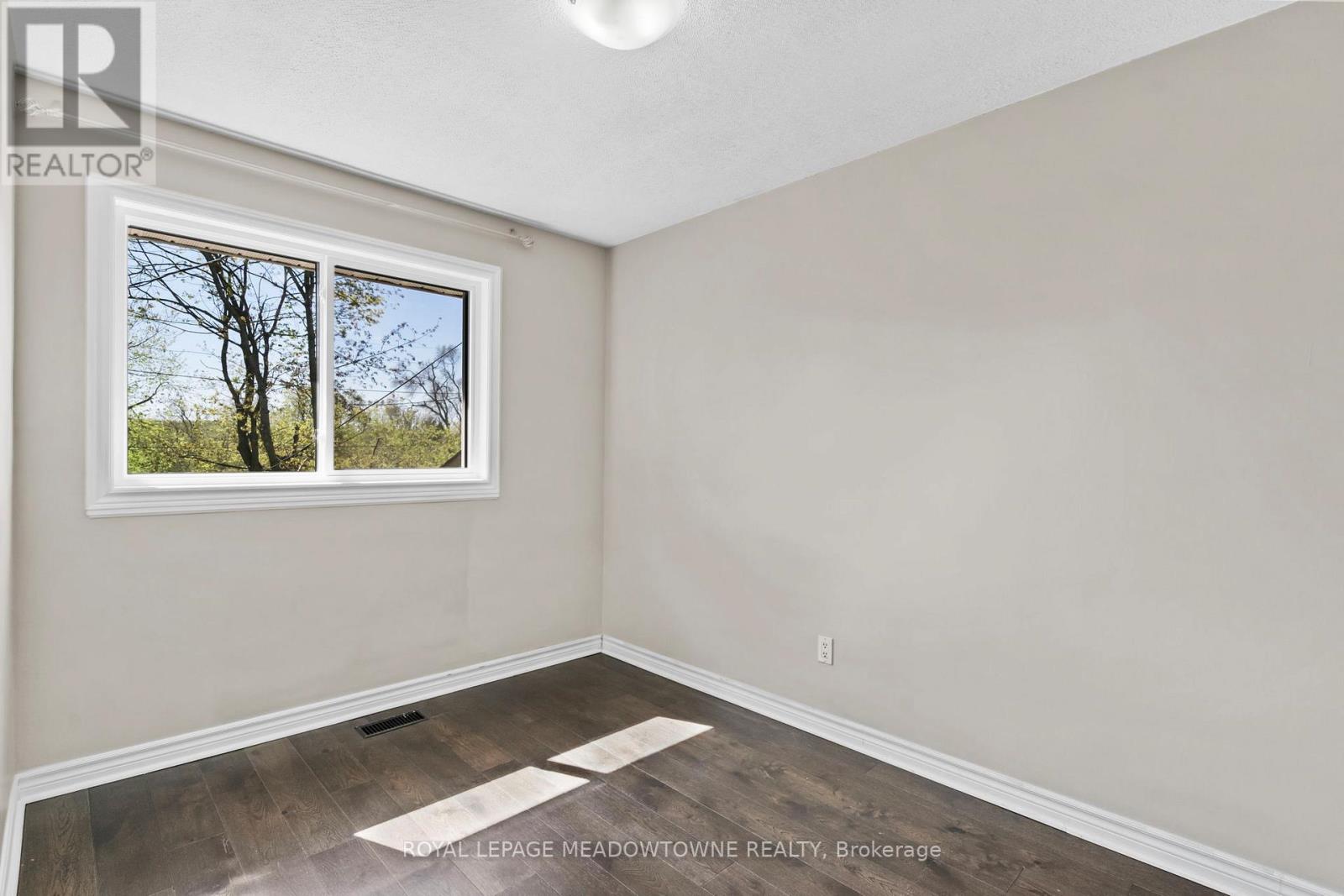 Upper - 176 Longfield Road, Halton Hills, Ontario  L7J 2K4 - Photo 16 - W13157384