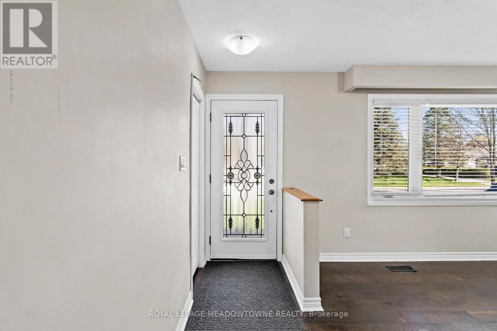 Upper - 176 Longfield Road, Halton Hills, Ontario  L7J 2K4 - Photo 3 - W13157384