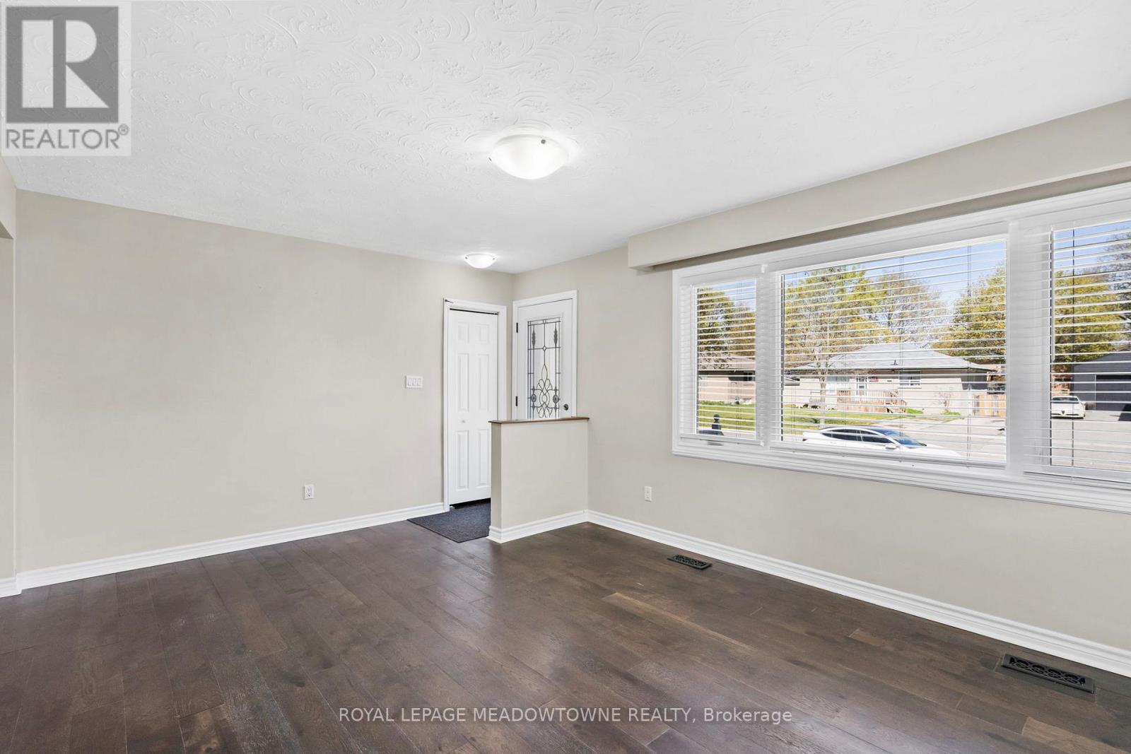 Upper - 176 Longfield Road, Halton Hills, Ontario  L7J 2K4 - Photo 7 - W13157384