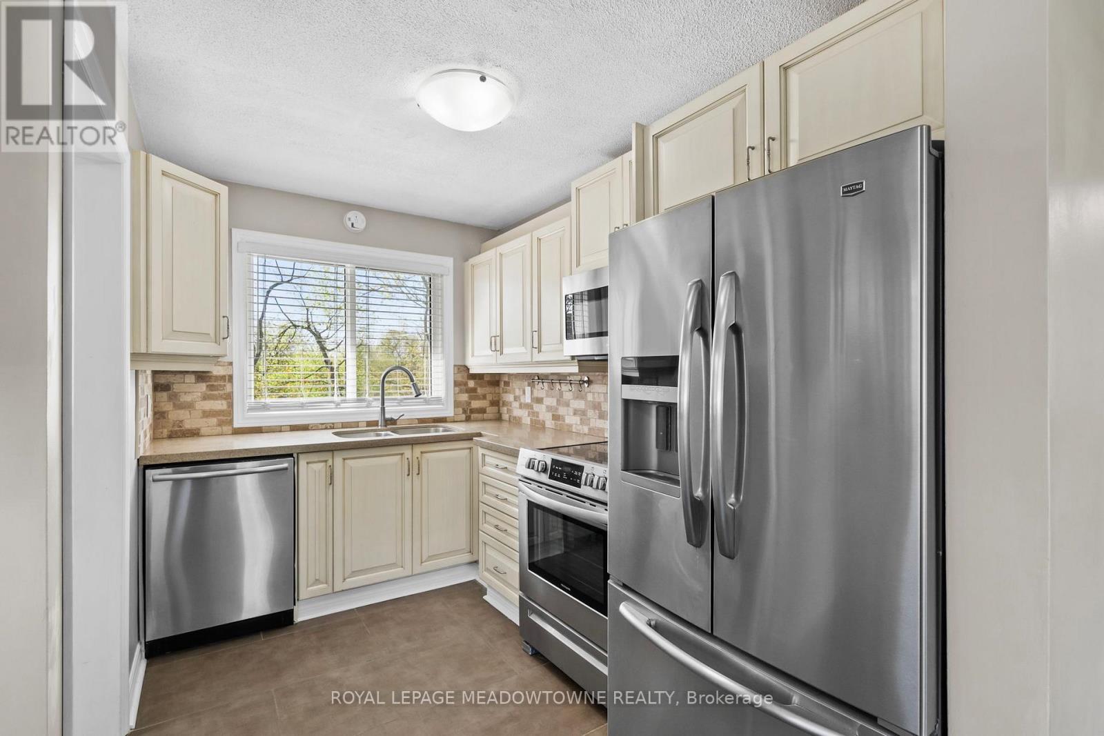 Upper - 176 Longfield Road, Halton Hills, Ontario  L7J 2K4 - Photo 8 - W13157384