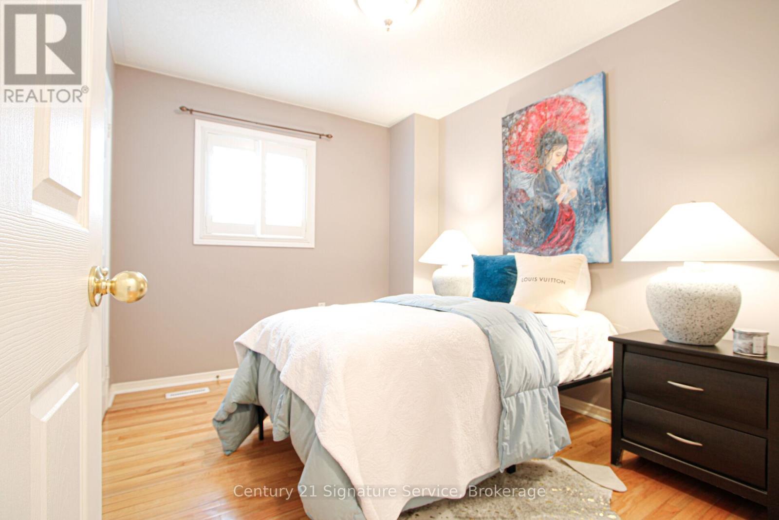 2395 Stefi Trail E, Oakville, Ontario  L6H 5Y5 - Photo 18 - W13157420