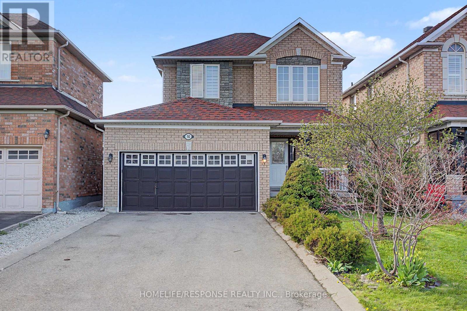 16 Angelucci Drive, Brampton, Ontario  L6P 1G7 - Photo 3 - W13157440
