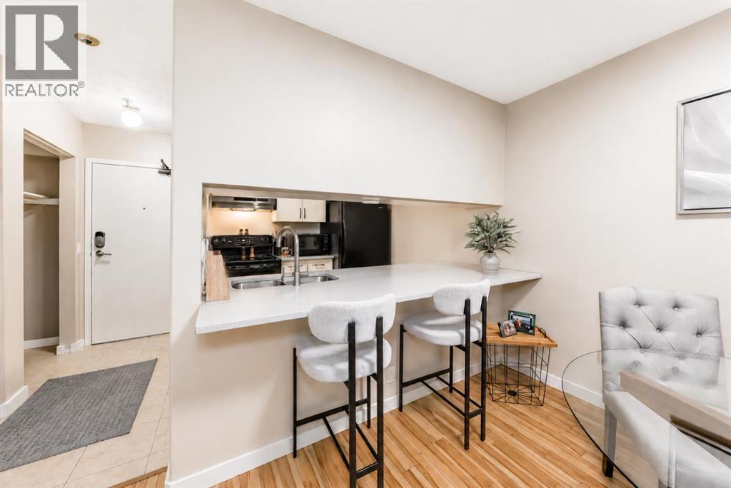 110, 525 56 Avenue SW, Calgary, Alberta  T2V 4Z9 - Photo 11 - A2302526