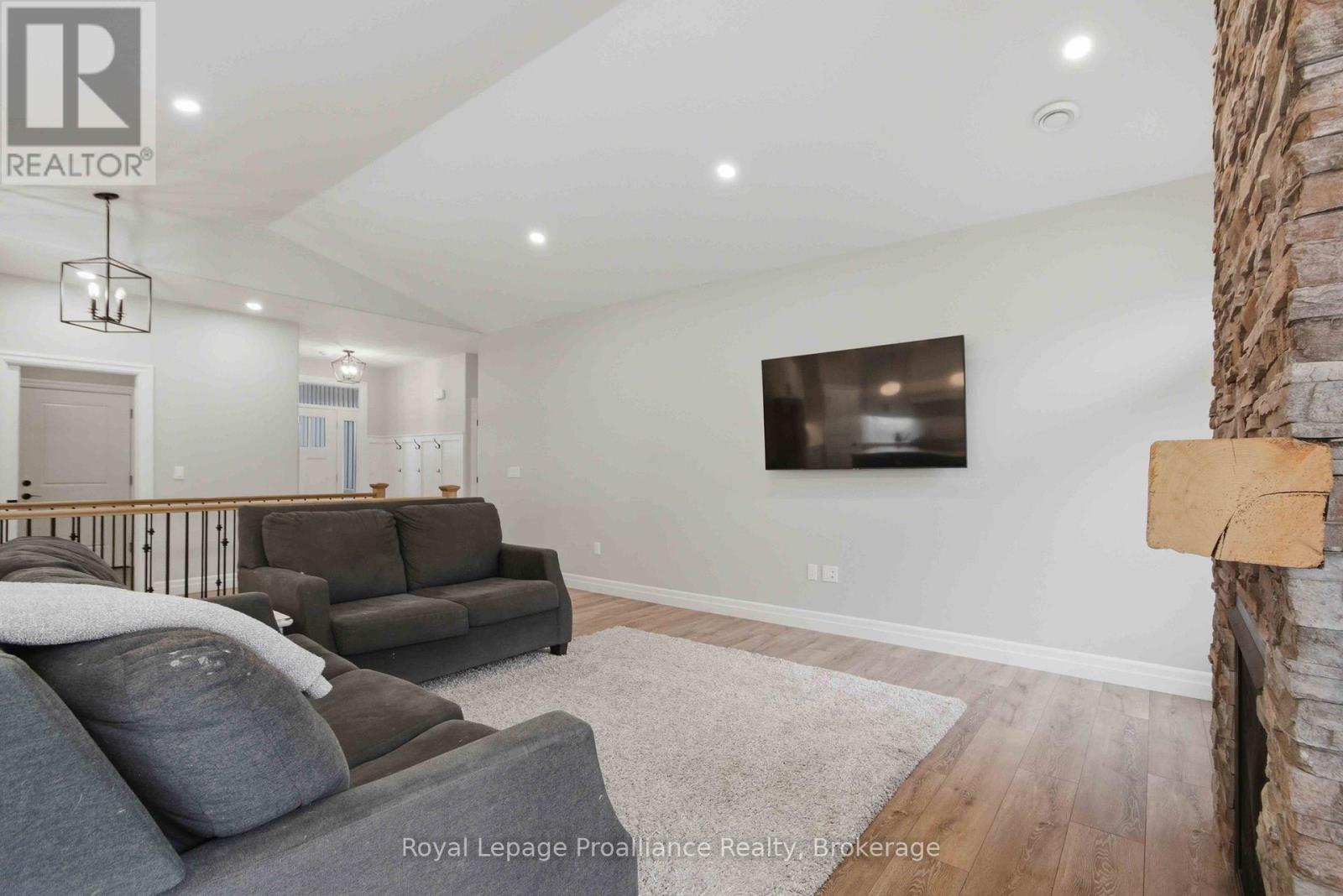 31 Schmidt Way, Quinte West, Ontario  K8V 0L5 - Photo 11 - X13157506