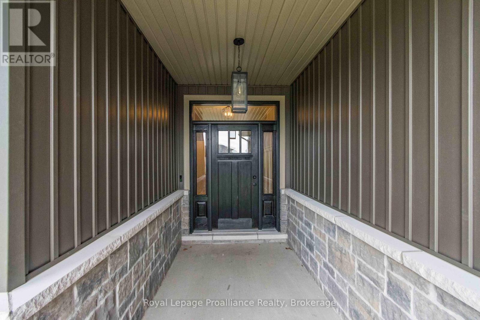 31 Schmidt Way, Quinte West, Ontario  K8V 0L5 - Photo 3 - X13157506