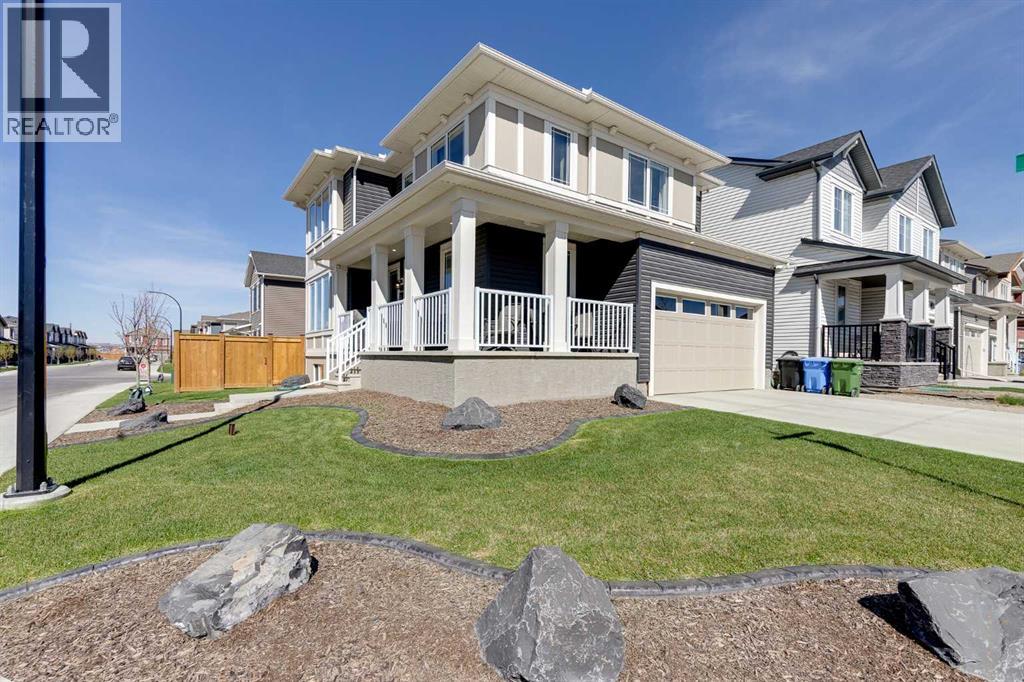 28 Carringwood Close NW, Calgary, Alberta
