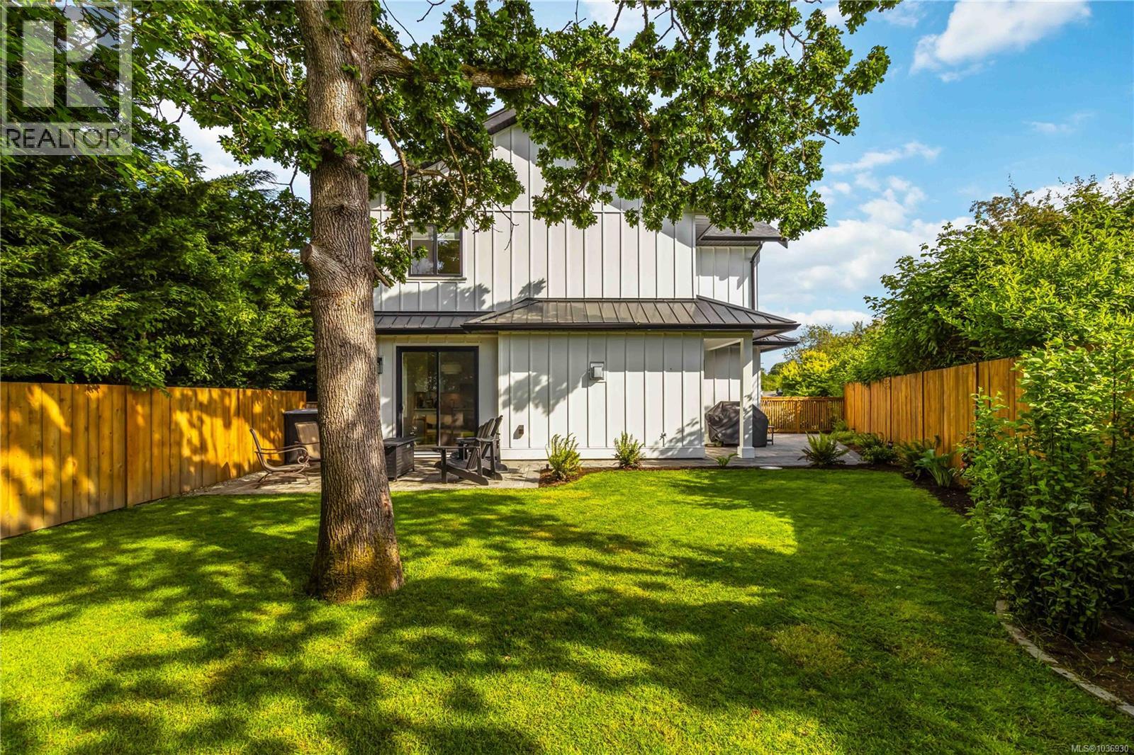 9356 East Saanich Rd, North Saanich, British Columbia  V8L 1H9 - Photo 51 - 1036930