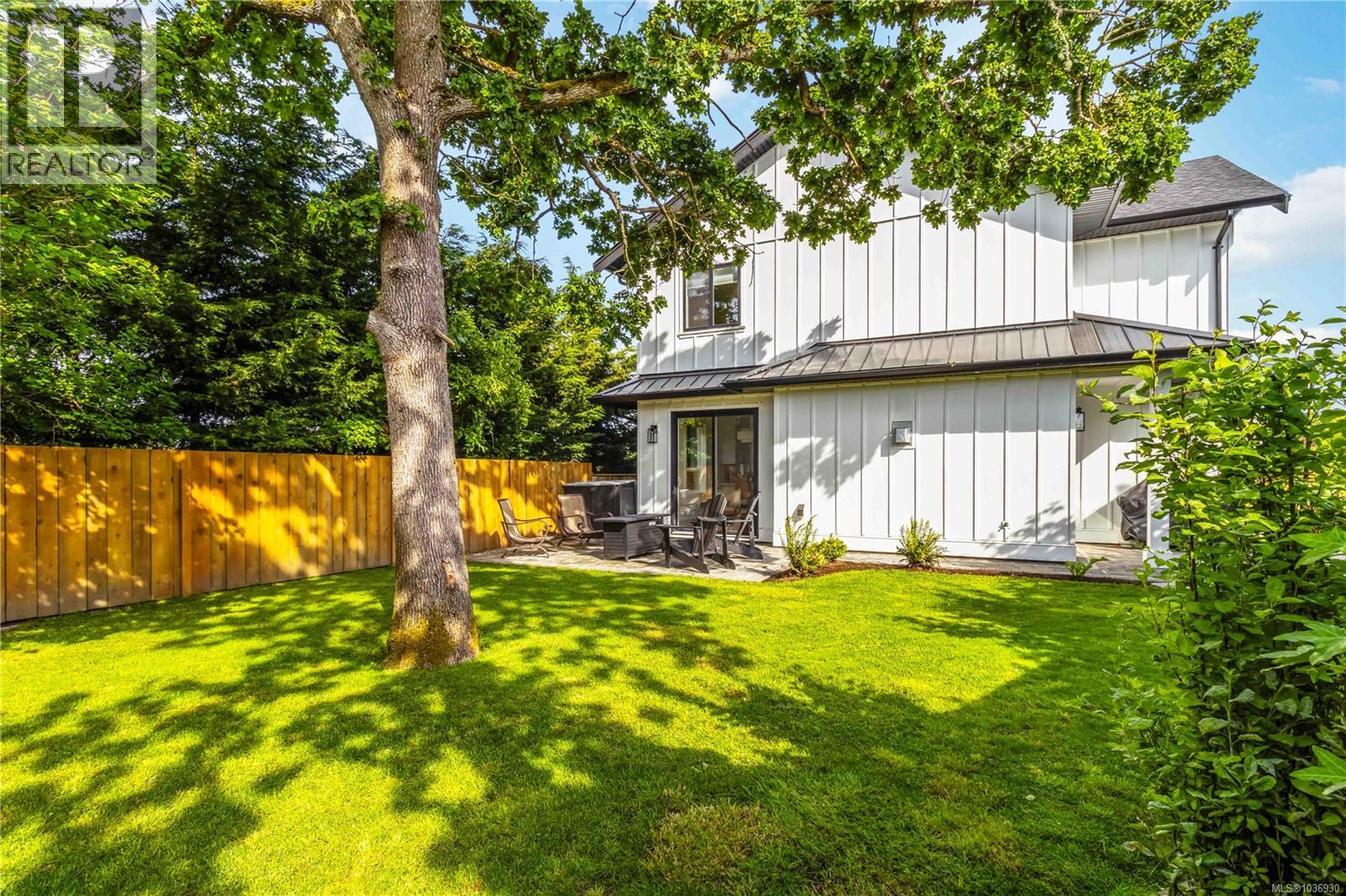 9356 East Saanich Rd, North Saanich, British Columbia  V8L 1H9 - Photo 54 - 1036930