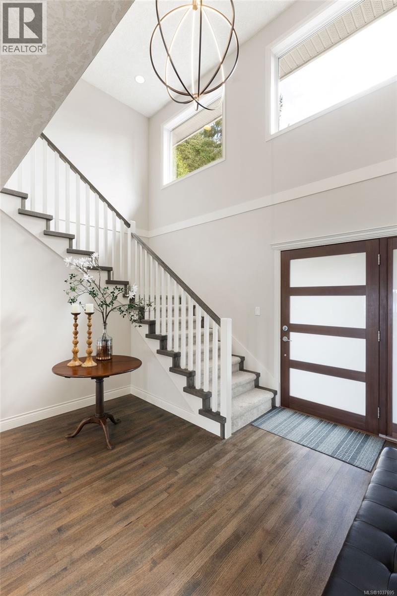 2450 Whidby Lane, Sidney, British Columbia  V8L 2K3 - Photo 4 - 1037695