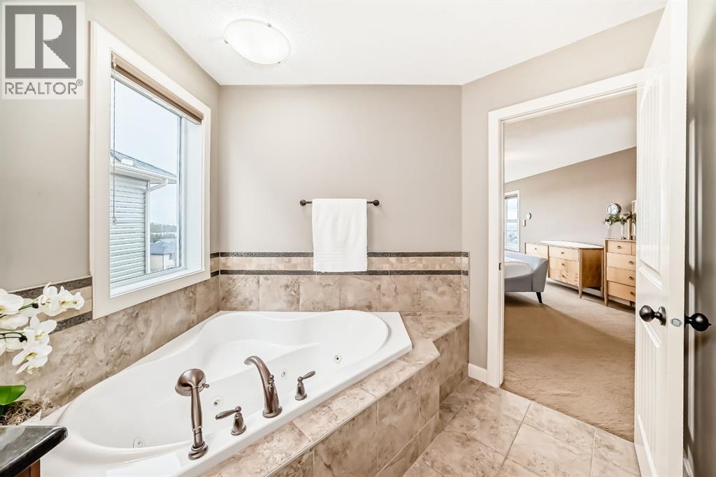 115 Sunset Way, Cochrane, Alberta T4C 0E9 - Photo 22 - A2311739
