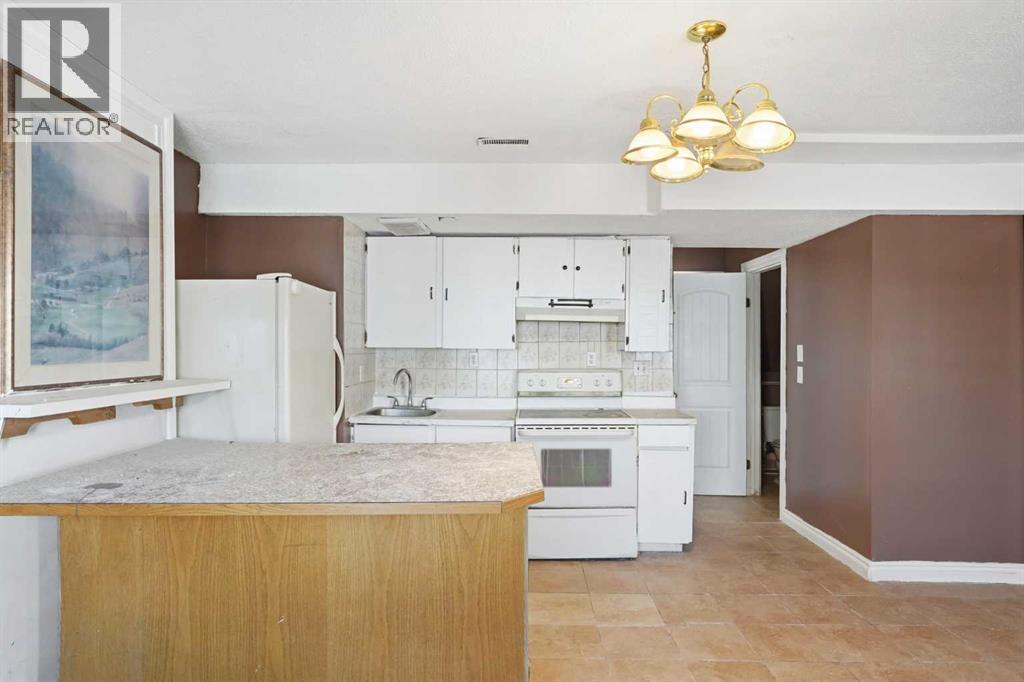 285 Fresno Place NE, Calgary, Alberta  T1Y 6Y3 - Photo 6 - A2312474