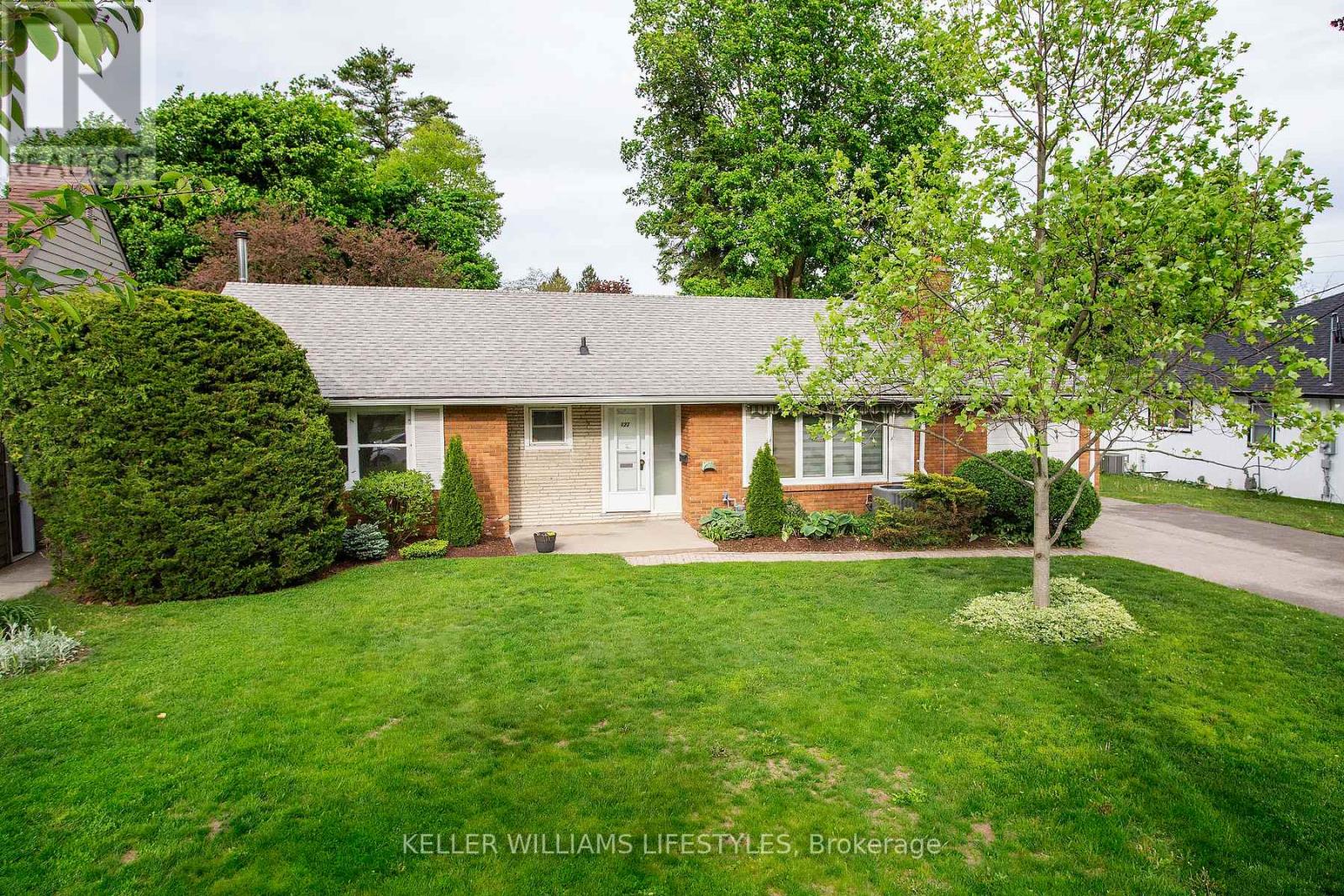 423 East Mile Road, London North, Ontario  N6H 3K4 - Photo 2 - X13157564