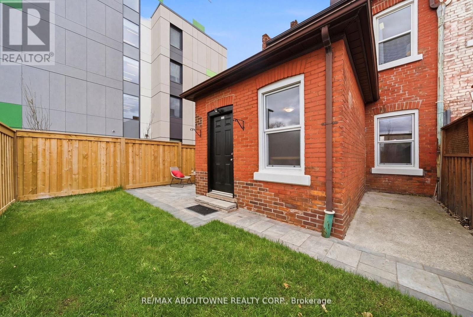 116 Bay Street N, Hamilton, Ontario  L8R 2P4 - Photo 28 - X13157128