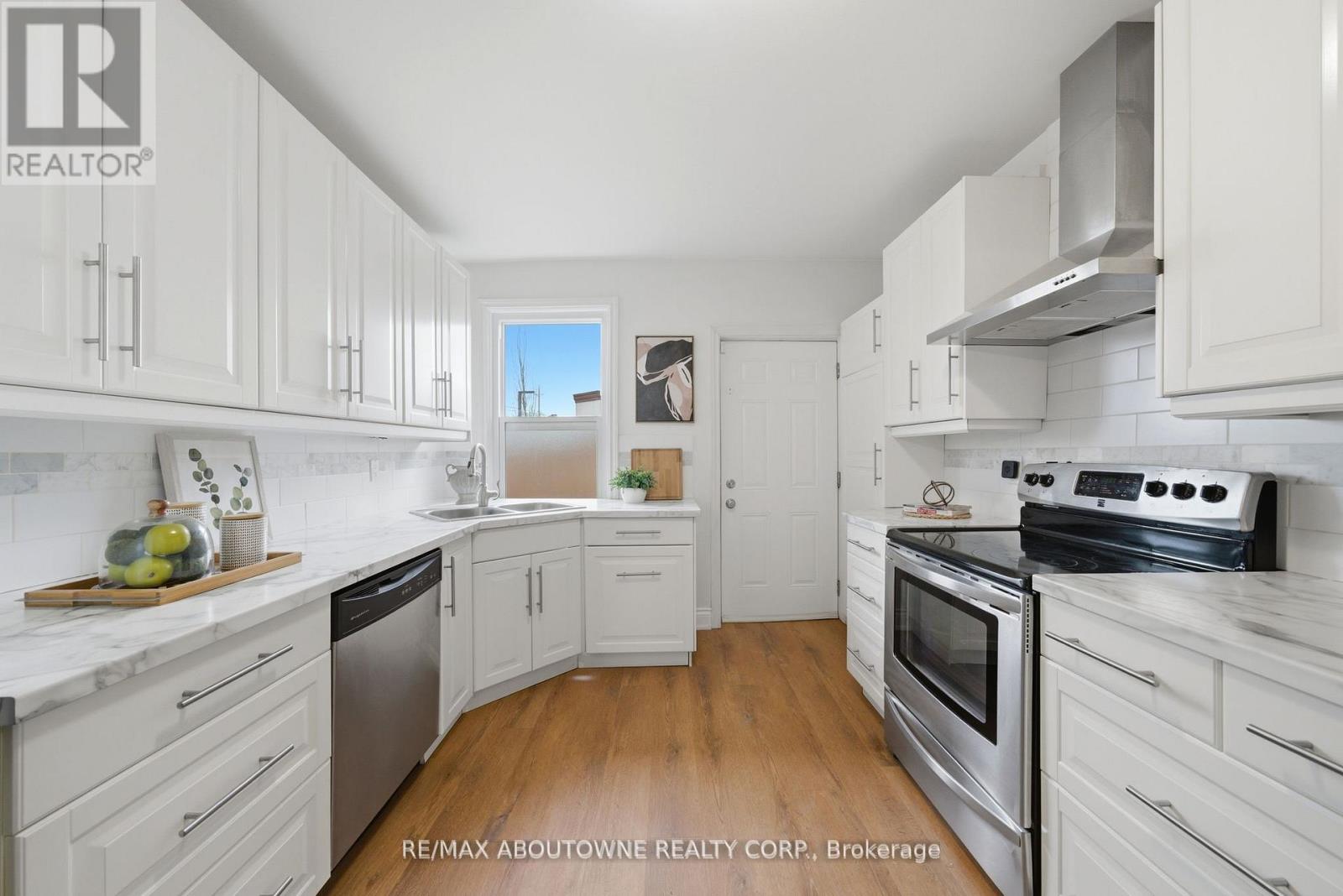 116 Bay Street N, Hamilton, Ontario  L8R 2P4 - Photo 13 - X13157158