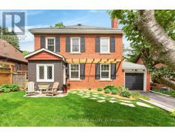 13 TWEEDSMUIR AVENUE, Hamilton, Ontario