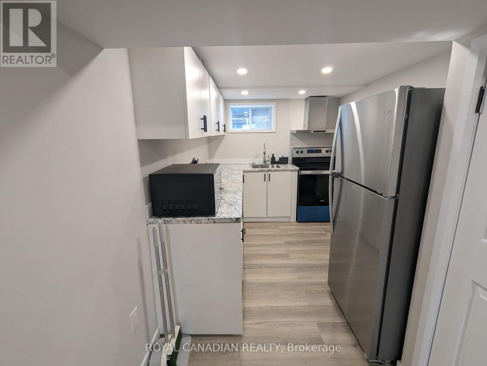 Bsmt - 67 Seven Oaks Drive, Hamilton, Ontario  L9A 4E3 - Photo 3 - X13157234