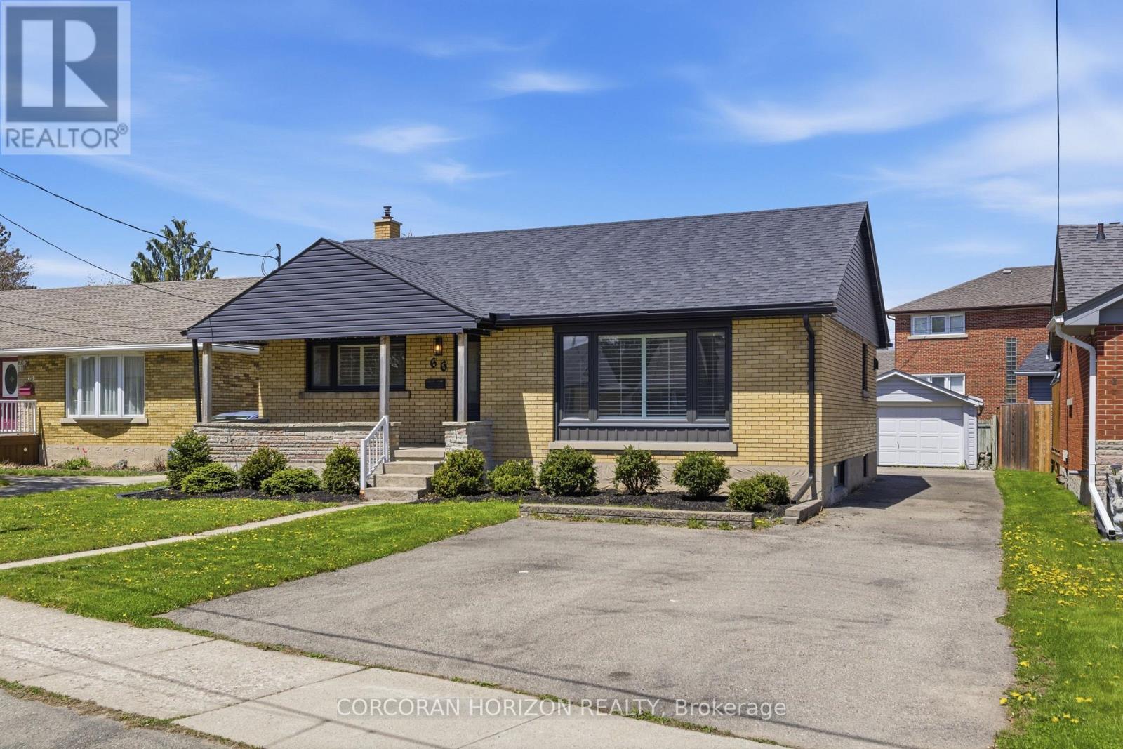 66 Heather Avenue, Kitchener, Ontario  N2B 1M1 - Photo 2 - X13157266