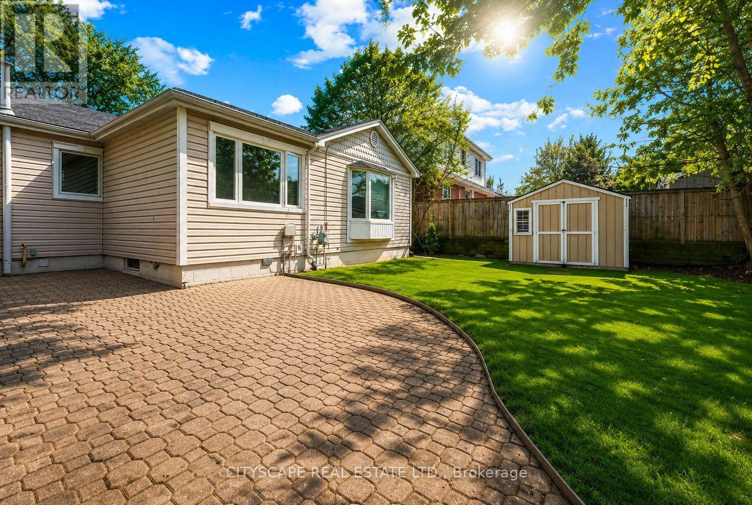 17 Rita Street, Hamilton, Ontario  L9H 4S1 - Photo 2 - X13157354