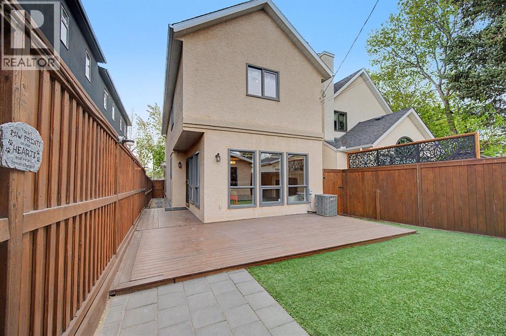 1206 19 Avenue NW, Calgary, Alberta  T2M 1A2 - Photo 2 - A2312731