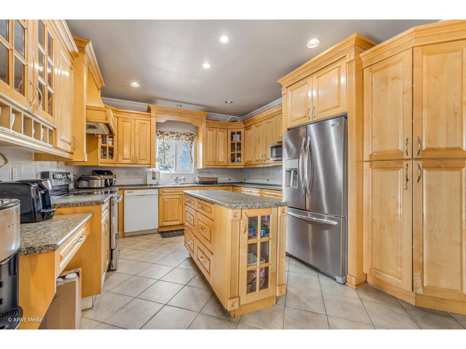 9833 Ne 128 Street, Surrey, British Columbia  V3T 2Y5 - Photo 8 - R3125483